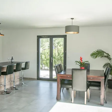 La Holiday home Six-Fours-les-Plages